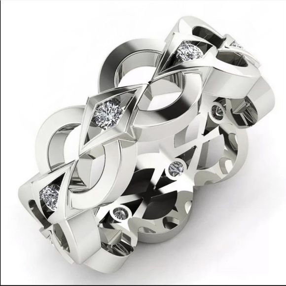 New Women’s 925 Silver Beautiful Diamond Ring - Picture 2 of 3